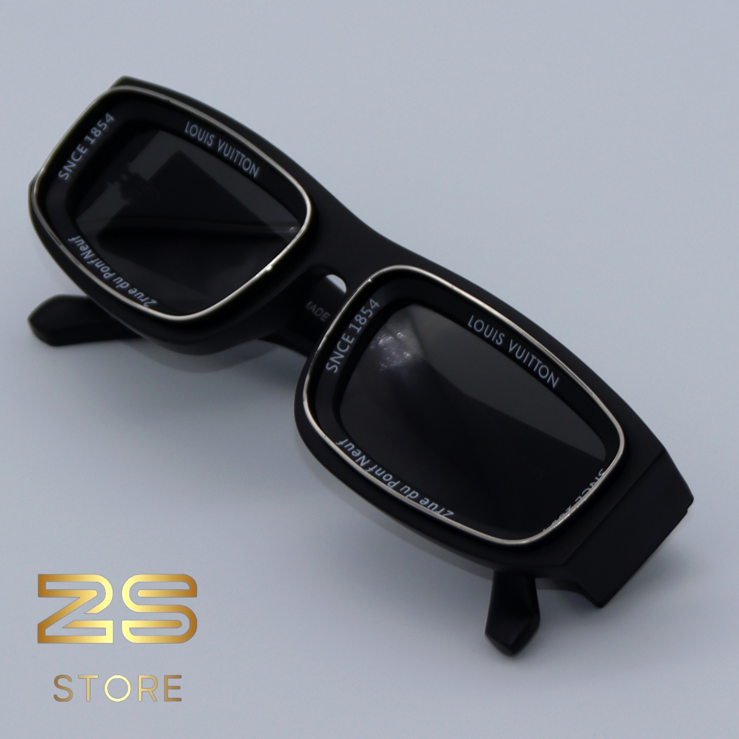 LOUIS VUITTON - 2415 Noire