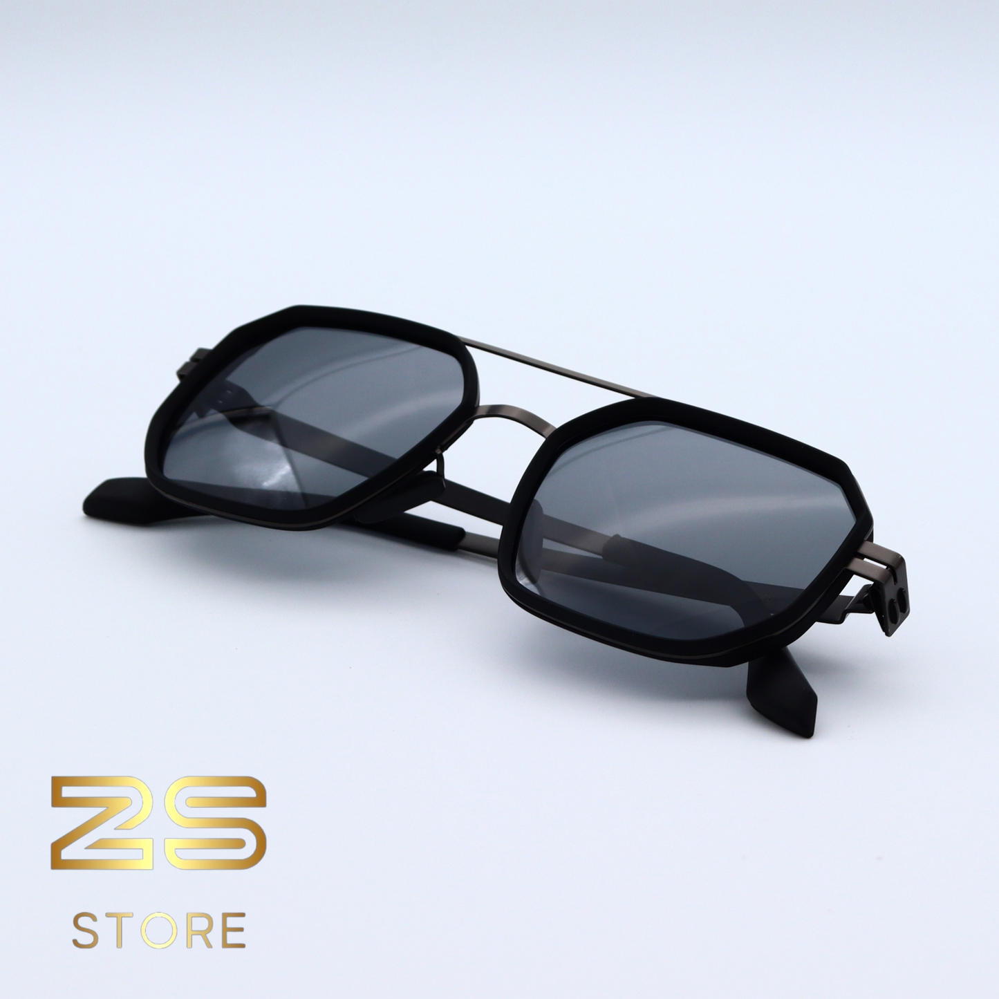 IC! Berlin - Z8025 Noire