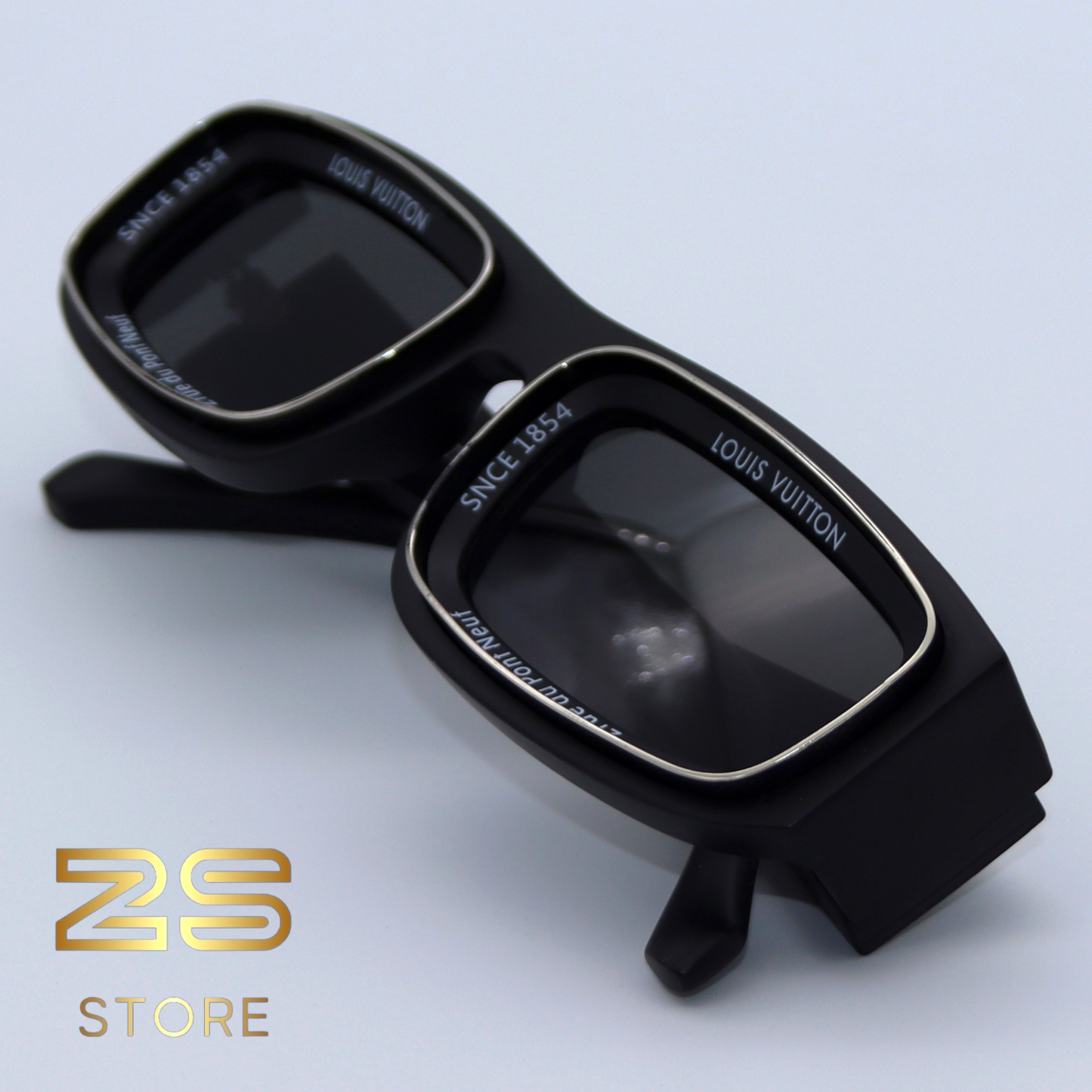 LOUIS VUITTON - 2415 Noire